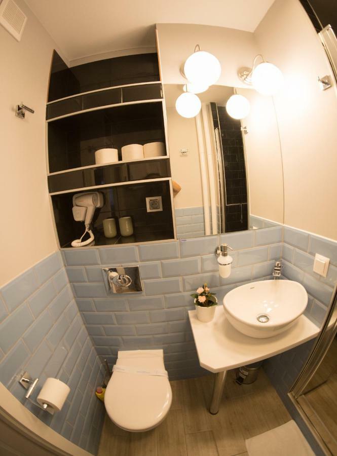 Apartament Hotel Grzybowska 9 Warsaw Exterior photo